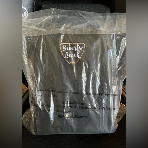 Beverly Beach Bondi Backpack Black NWT - Picture 6 of 6